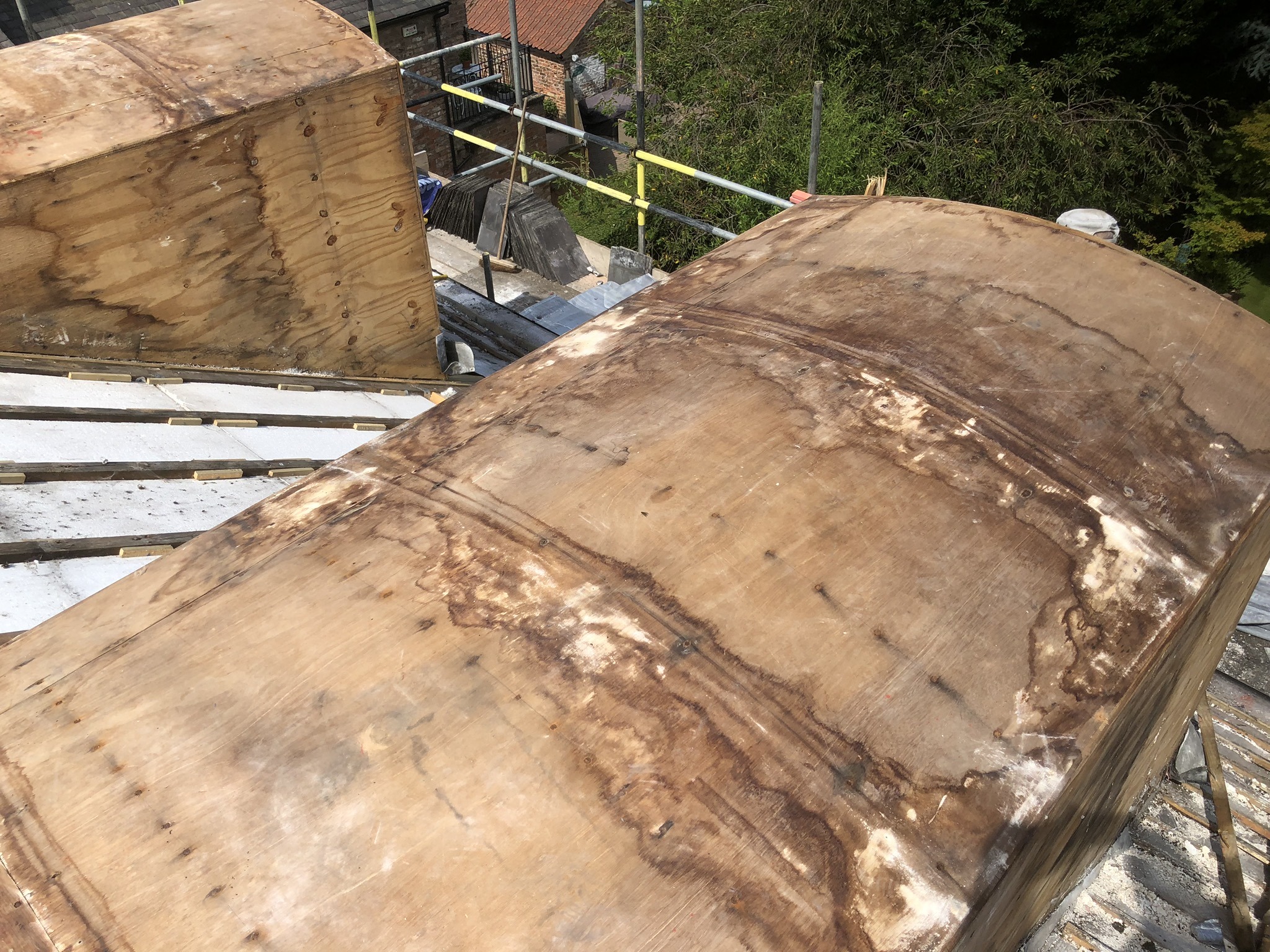 leaking leadwork