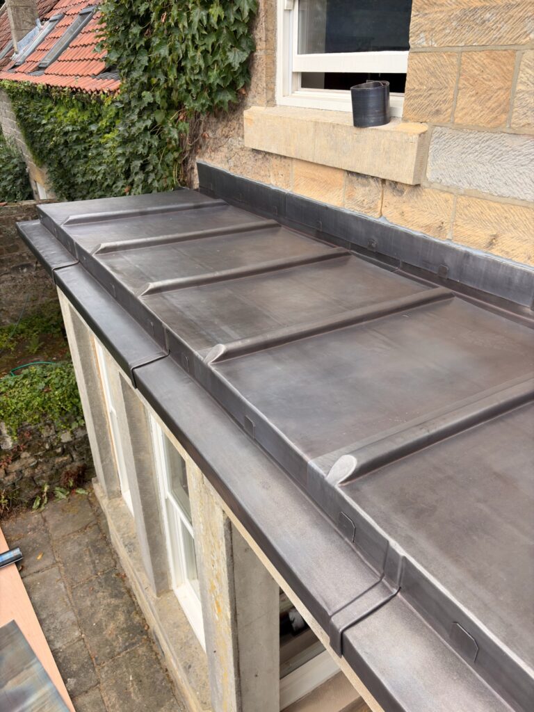 timber rolls for lead bays